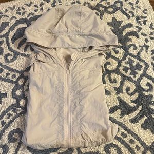 Lululemon light rain/wind jacket